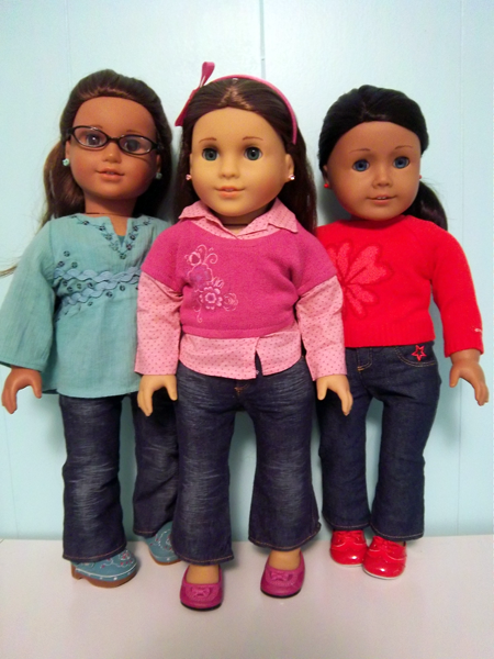 Mari, Gracie and Elyse. Cuties in jeans.